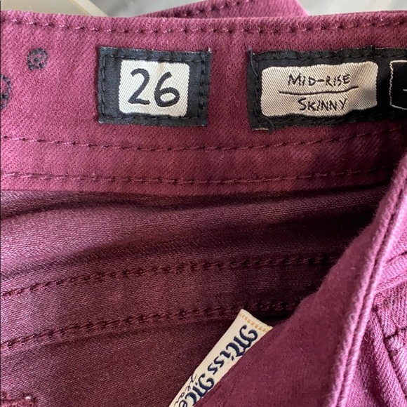 Miss me Skinny Jeans - Picture 2 of 4